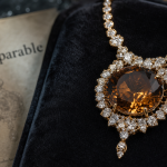 Collier le plus cher du monde, L’Incomparable : 407 carats, 55 millions $.